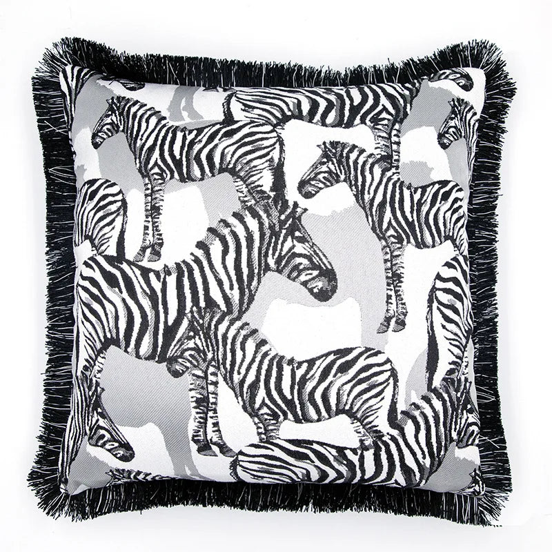 Premium polyester cotton zebra cushion cover for décor.