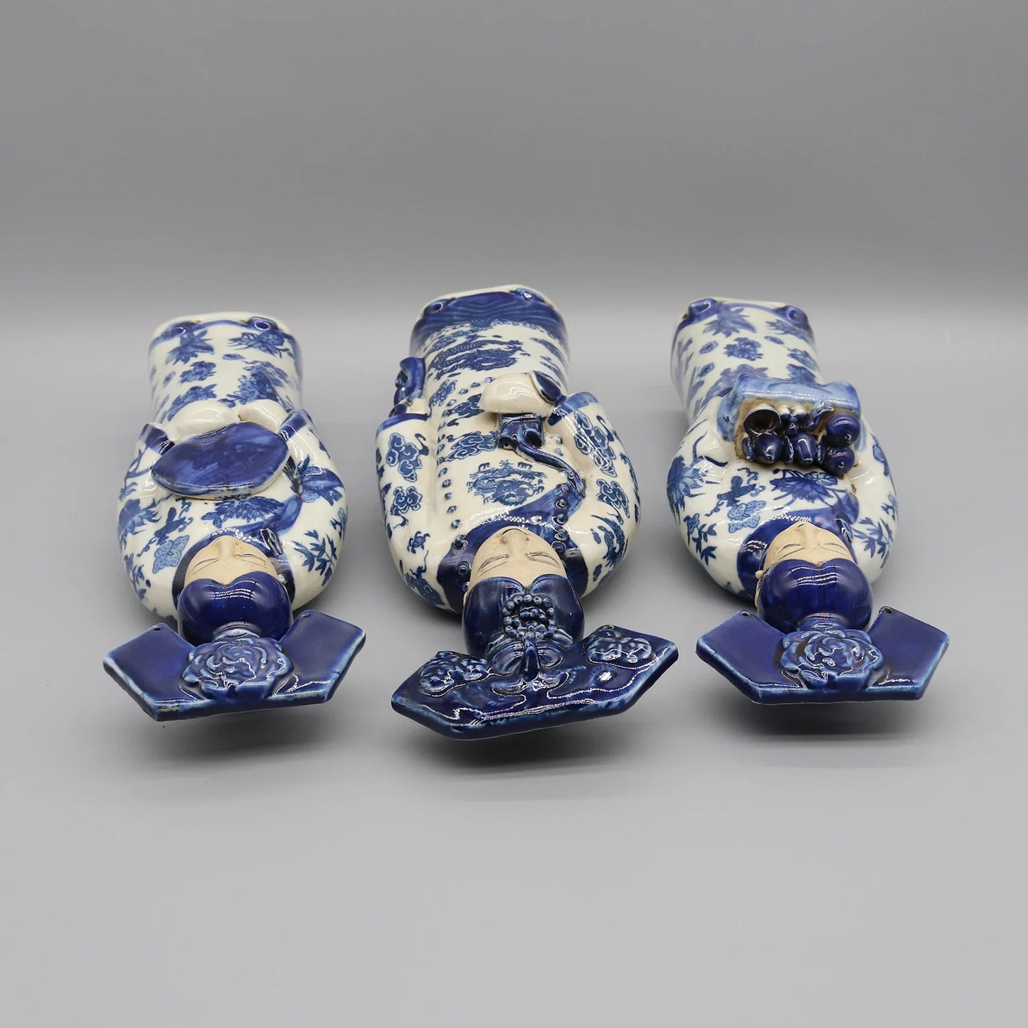 Porcelain figurine of Chinese royal lady with fan.