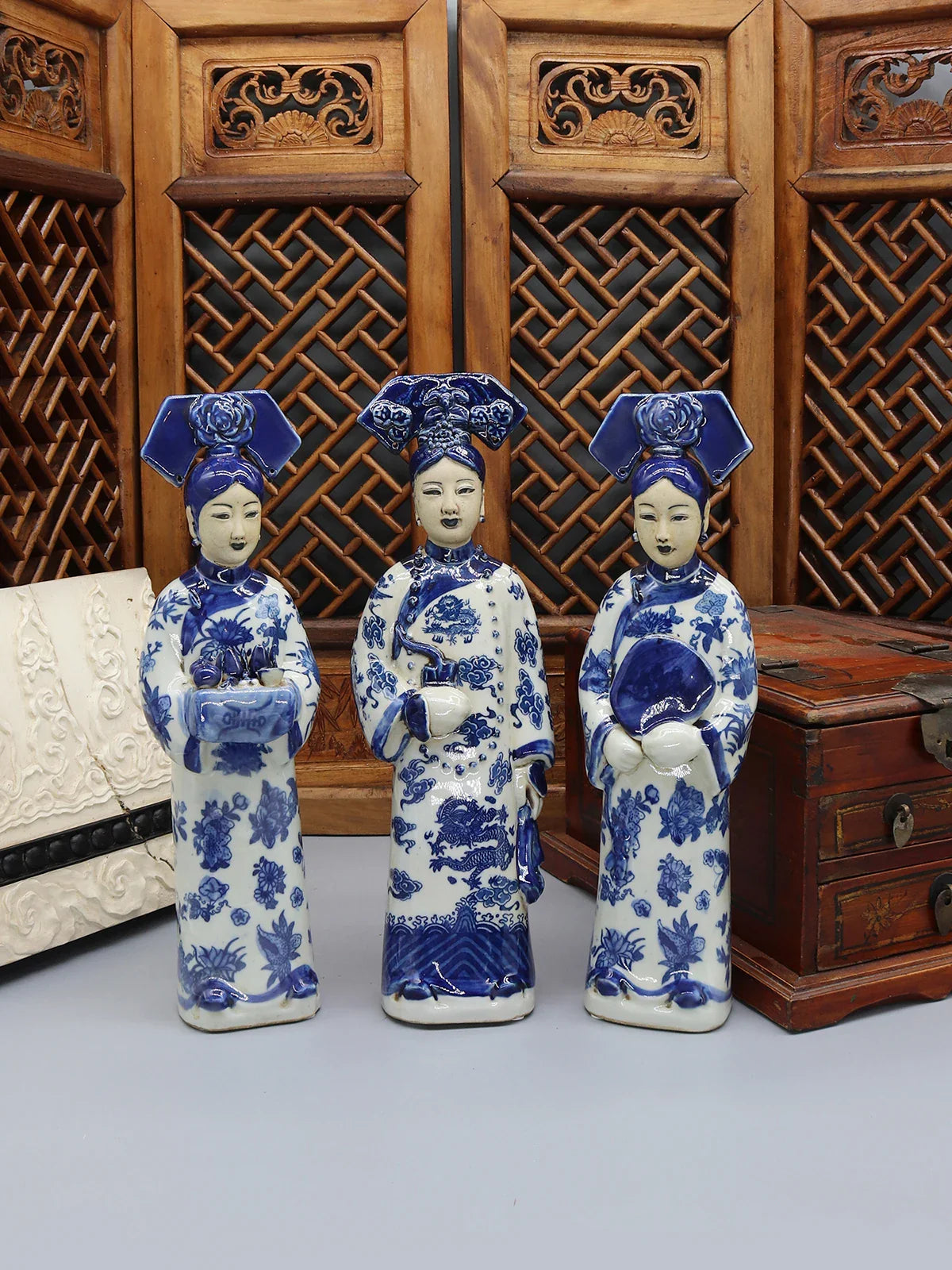 Qing Dynasty princess figurine for home decoration.